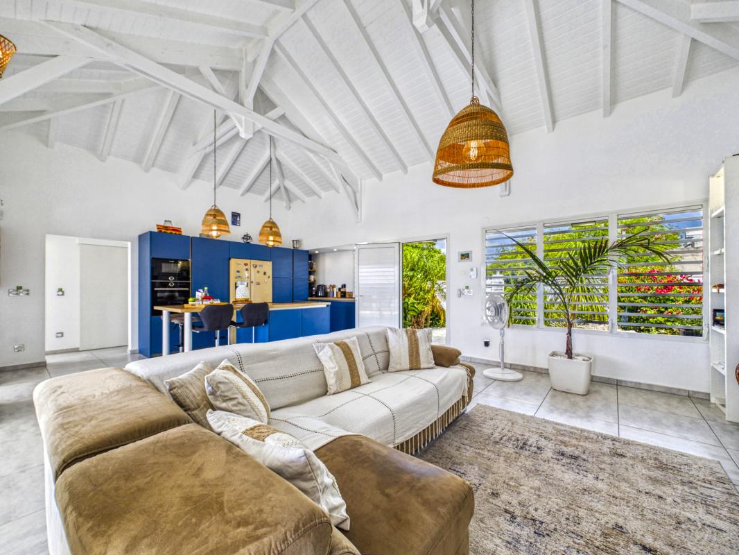 11. A louer villa avec piscine et vue mer St François Guadeloupe